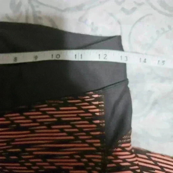 Under Armour Capri leggings! - Picture 4 of 5